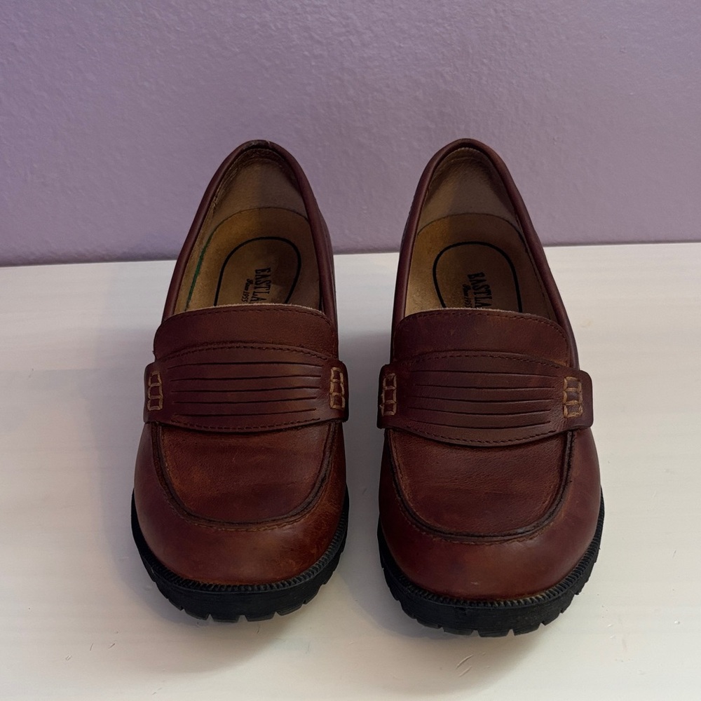 Eastland Woman’s Dark Brown Leather Loafers With Small Heel
